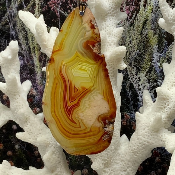 Onyx Agate Slice Pendant Necklace on Cotton Cord - Picture 3 of 11